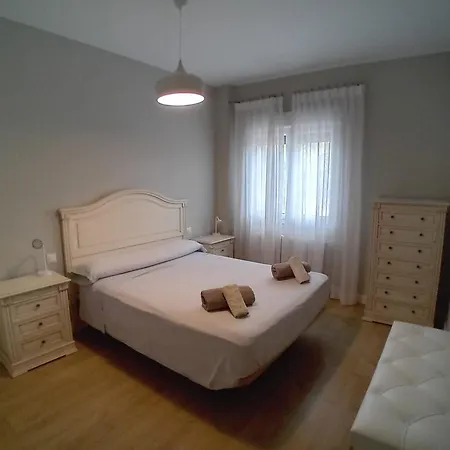 Villa Luxurious, Modern Six Bedroom In *