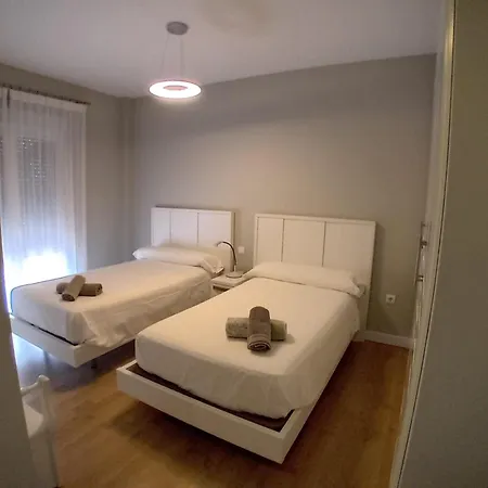 别墅 Luxurious, Modern Six Bedroom In *