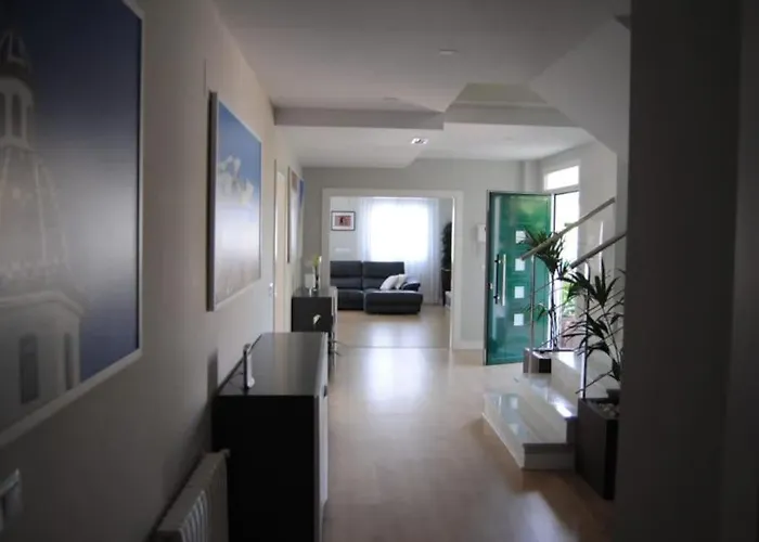 Luxurious, Modern Six Bedroom In Villa Denia