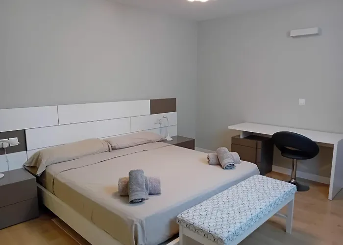 Villa Luxurious, Modern Six Bedroom In Denia