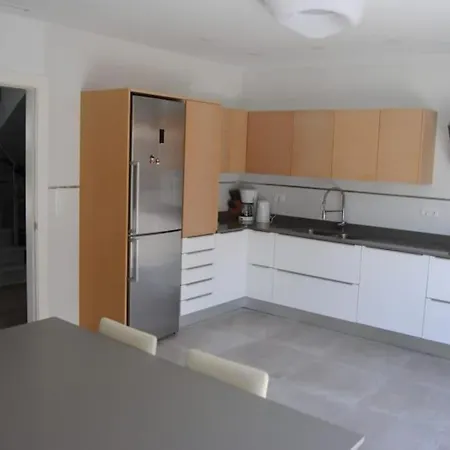 Luxurious, Modern Six Bedroom In *