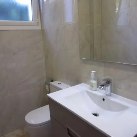 Luxurious, Modern Six Bedroom In Villa Dénia